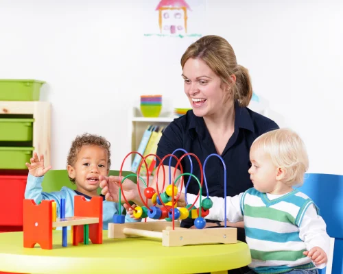 assistante maternelle multi employeurs